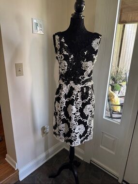 Kobi Halperin Black & White Floral Lace Sheath Dress